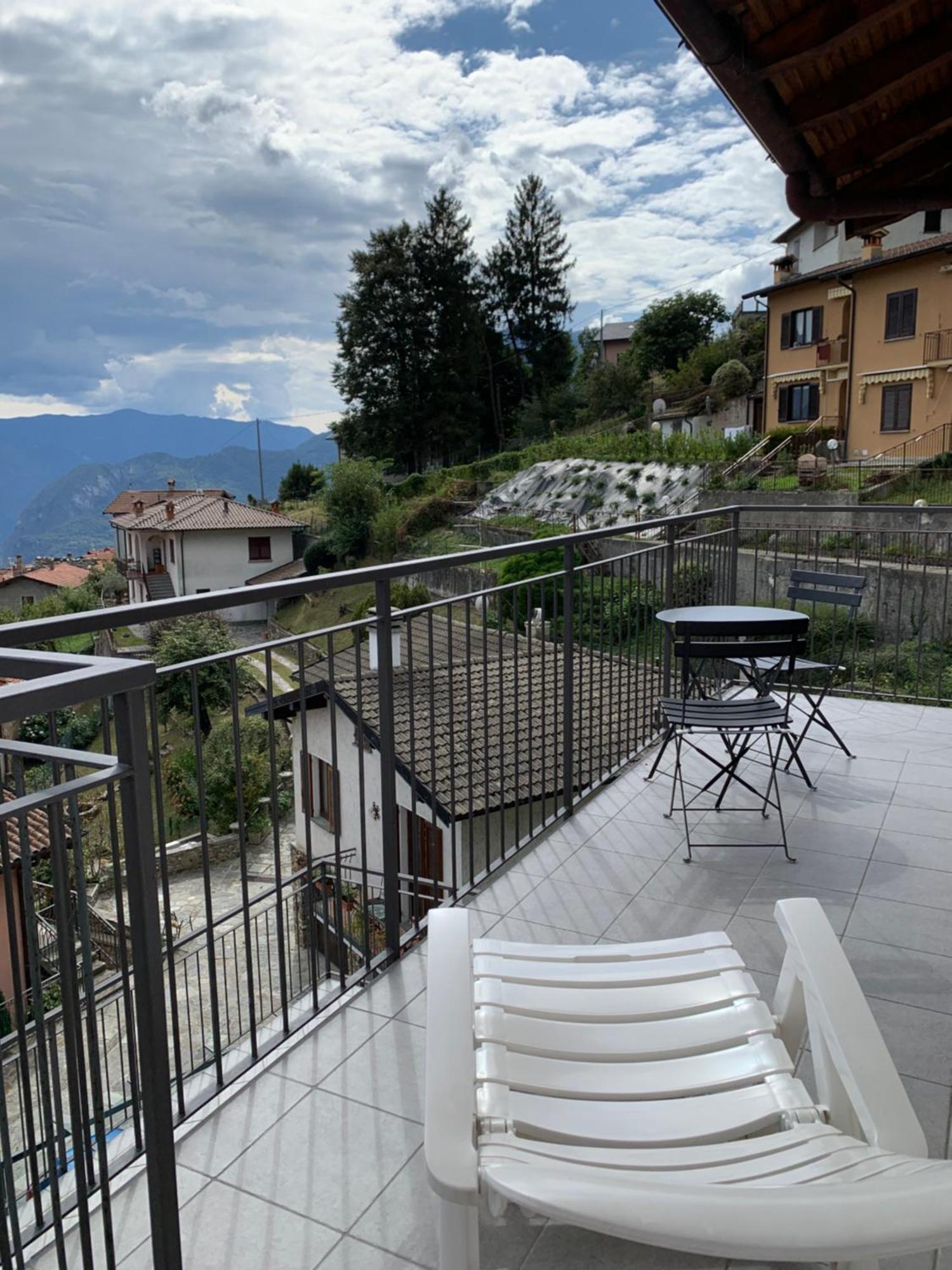 Casa Savina - Stupenda Vista Lago E Monti Plesio Exterior photo
